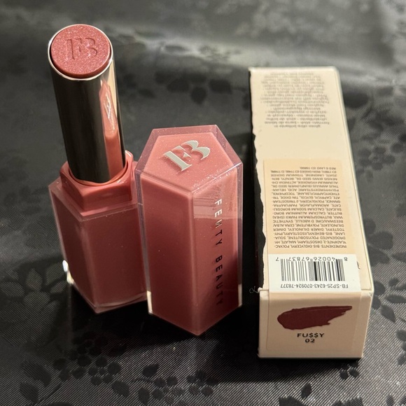 Fenty Beauty Other - Fenty Beauty Gloss Bomb Stix in Shade 02 Fussy
